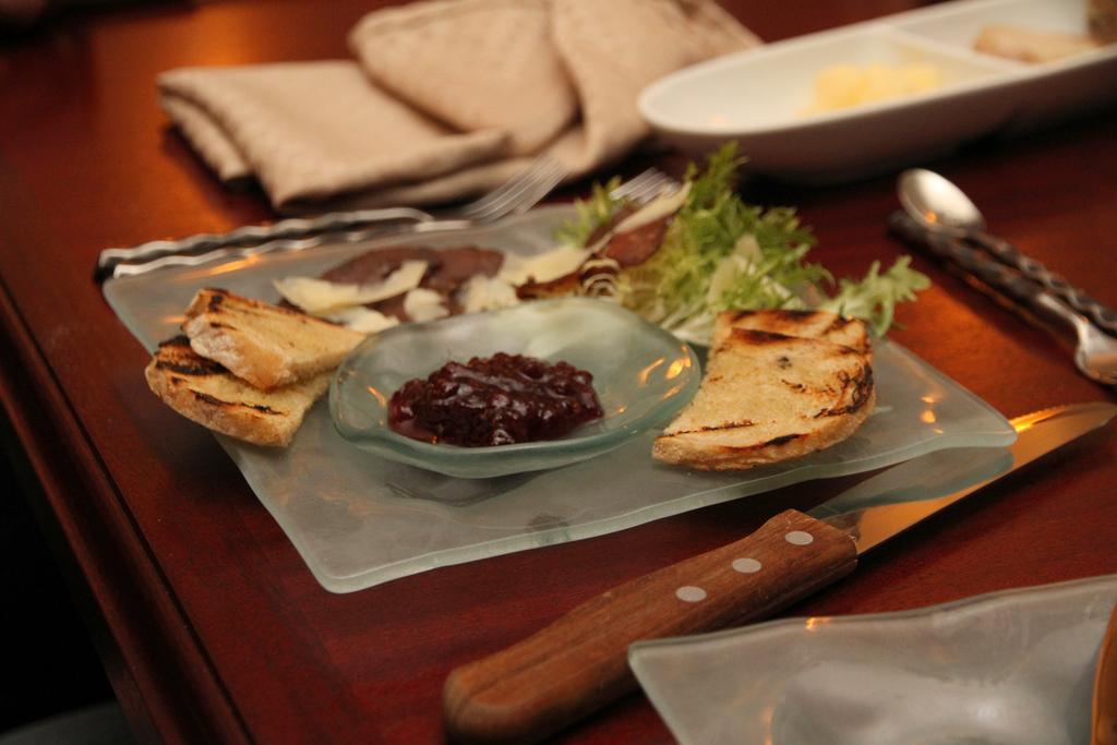 ווייטהורס Coast High Country Inn מראה חיצוני תמונה