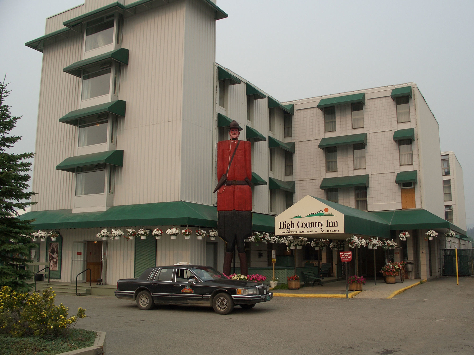 ווייטהורס Coast High Country Inn מראה חיצוני תמונה